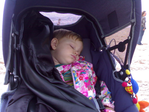 En daar werd ik best wel moe. Even slapen op het strand dus.