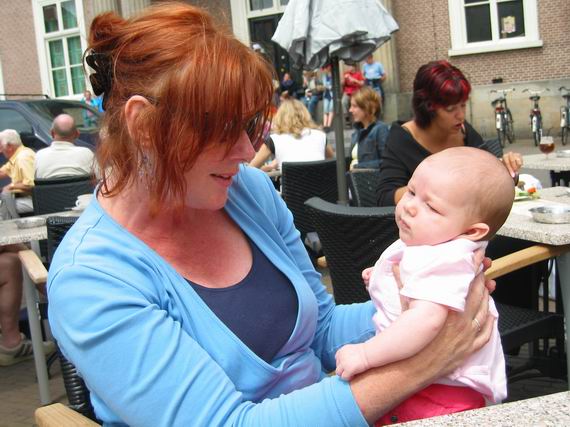 Sasje op een terrasje